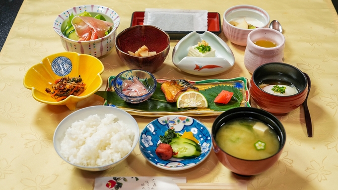 【平日限定】朝食付きプラン彡源泉掛け流しの温泉でゆったり彡こだわり朝食♪